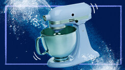 illustration of a stand mixer