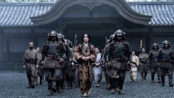 Anna Sawai as Toda Mariko leads a group of samurai in a still from Shogun